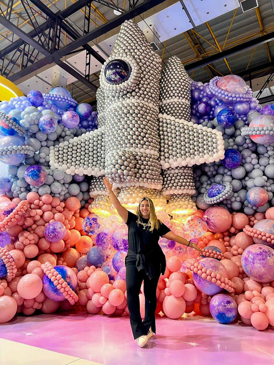 Celebra Show - Cohete espacial de globos